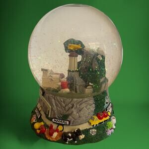 NWT Rare Vintage Central Valley Musical Snow Globe- California Here I Come